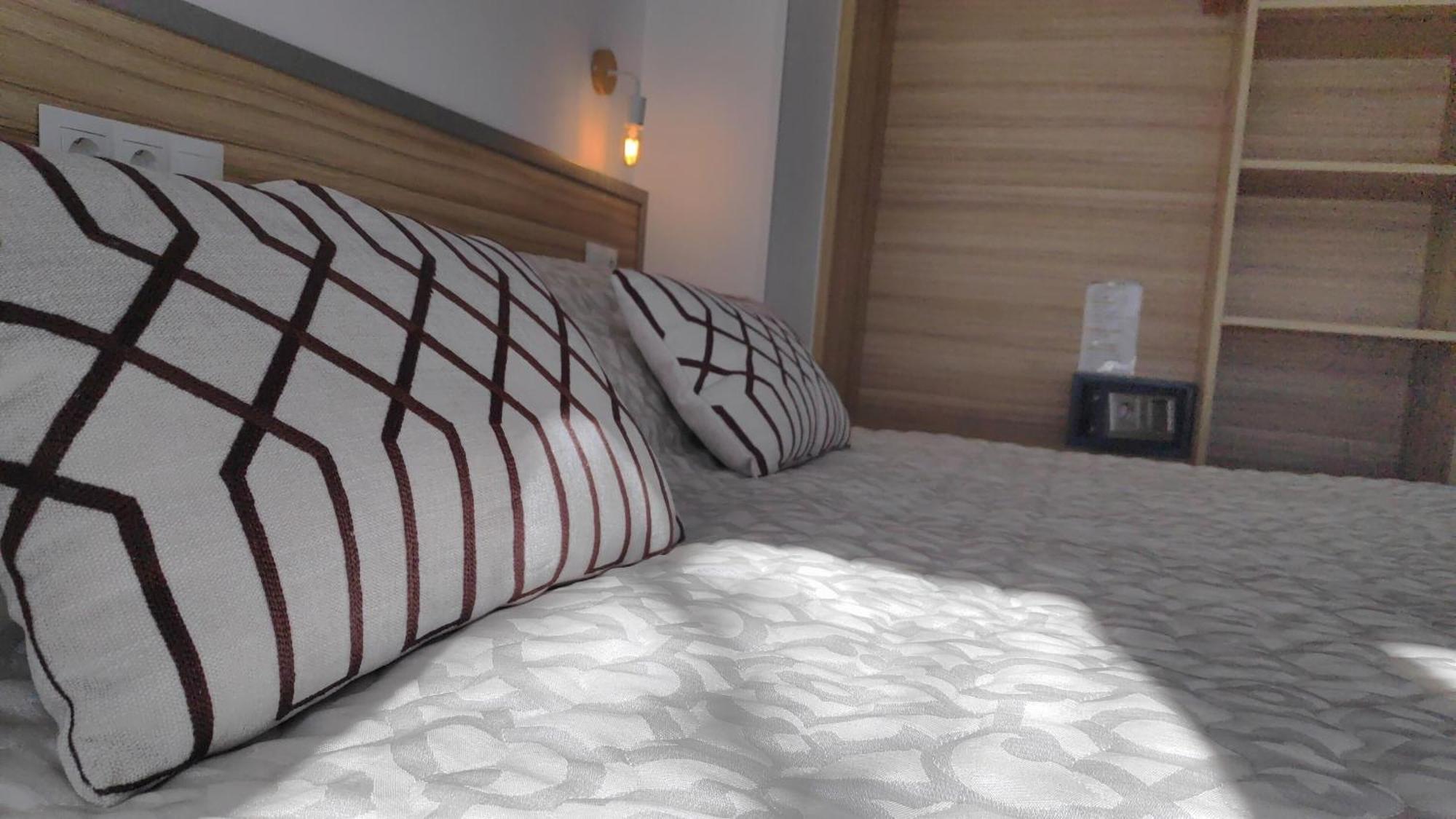 Madinat Garnata, Parking & Rooftop Terrace Гранада Екстериор снимка