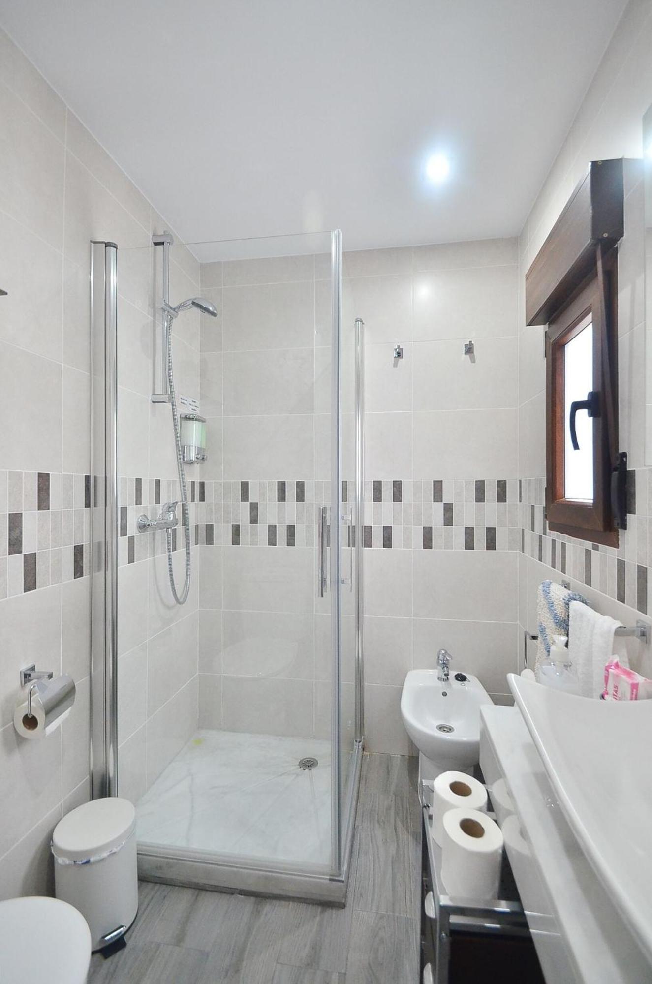 Madinat Garnata, Parking & Rooftop Terrace Гранада Екстериор снимка